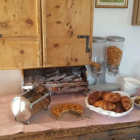Alojamento de Acomodação e Pequeno-almoço Castellano